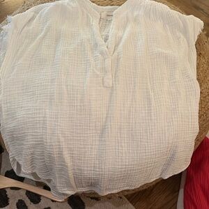 XiRENA White Relaxed Pleated Blouse with Mandarin Collar